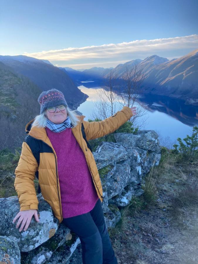 Volda Line Pa Hauane1 Bed & Breakfast エクステリア 写真